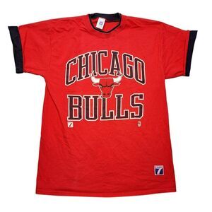 LOGO 7 Red Chicago Bulls Short Sleeve Tee